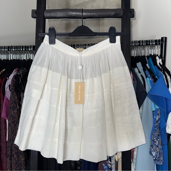 Michael Kors Collection Resort 2014 Optic White Pleated Tiered Mini Skirt - Picture 3 of 11